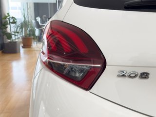 Peugeot 208 1.2 PureTech 82cv Active