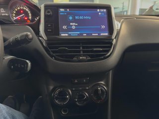 Peugeot 208 1.2 PureTech 82cv Active