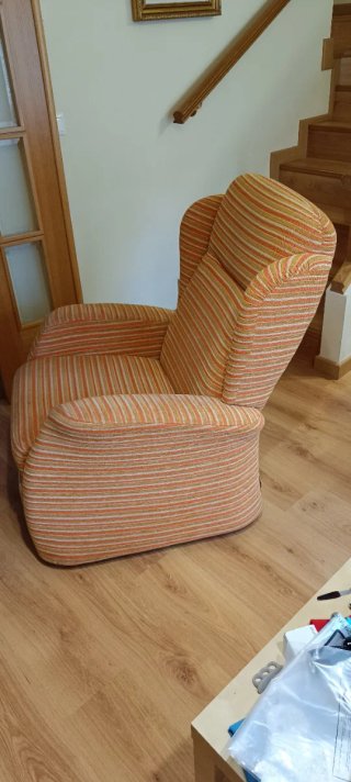 Sillón de relax tela naranja y beige