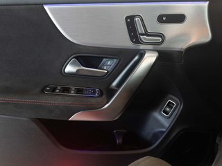 Mercedes-Benz CLA 200 D DCT AMG LINE