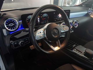 Mercedes-Benz CLA 200 D DCT AMG LINE