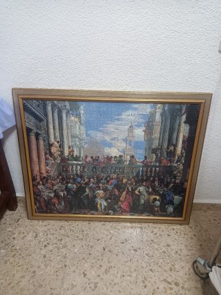 Marco de madera dorado y marrón