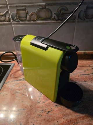 Cafetera Nespresso Essenza Mini DeLonghi