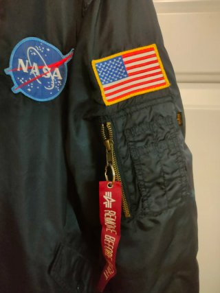 Chaqueta Bomber Alpha Industries NASA Negra