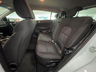 Kia Sportage 1.6 CRDi MHEV 136cv 4X4 Business