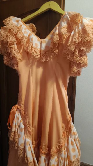 3 Vestidos gitanas 200€
