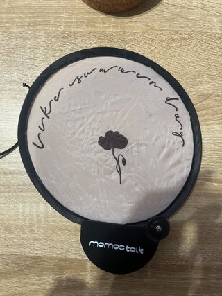 Abanico plegable momoc talk