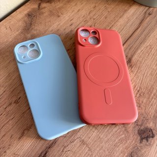 2 Fundas iPhone 15
