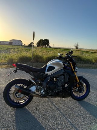 Yamaha MT 09 SP FULL EXTRAS