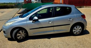 peugot 207 2011