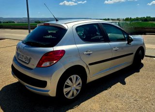 peugot 207 2011