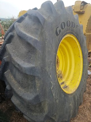 Rueda 650/75R32 Cosechadora John Deere