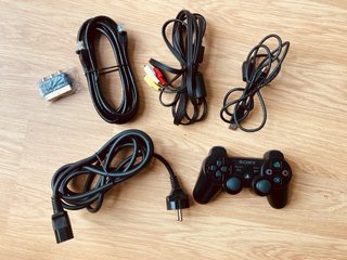 PlayStation 3 60GB Sony y 5 juegos