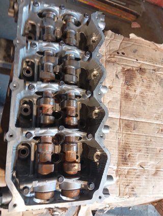 Culata Nissan YD25