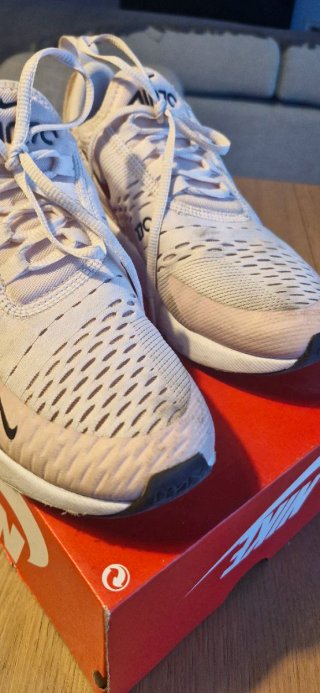 Zapatillas Nike Air 27C Beige y Rosa