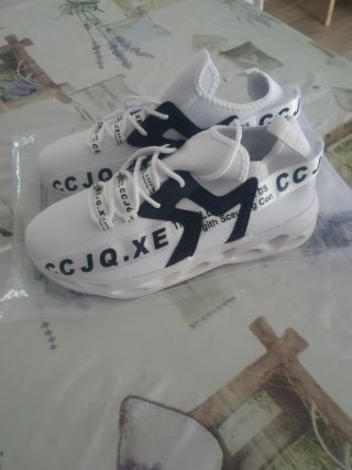 Zapatillas deportivas blancas