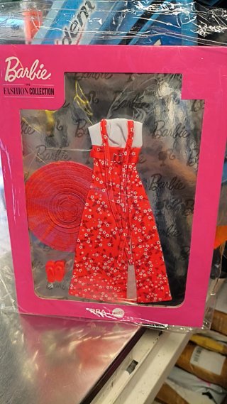 Collezione di vestiti Barbie Fashion