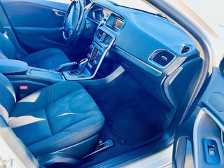 Volvo V40 2.0 AUTOMATICO 2017