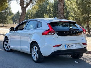 Volvo V40 2.0 AUTOMATICO 2017