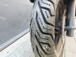 Honda PCX 125 Blanca - Maxi Scooter Automática
