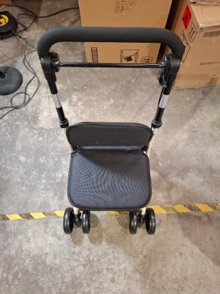 Andador Carro Compra Con Asiento Mobiclinc Coliseo