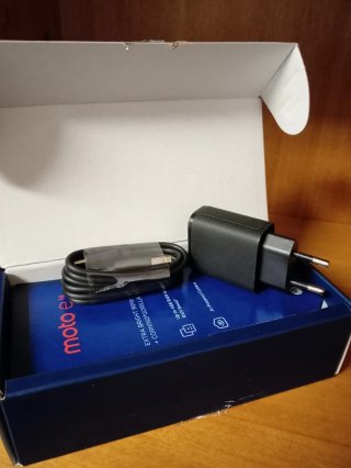 Smartphone Motorola e14 nuovo