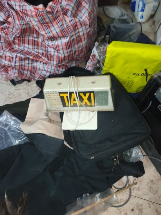 Luminoso de taxi, modelo capilla montero. Blanco
