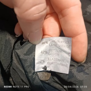Chaqueta corta con estampado étnico