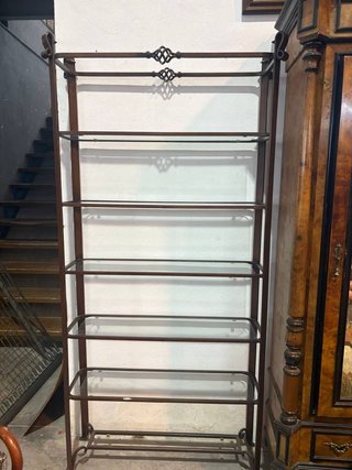 ESTANTERÍA DE FORJA