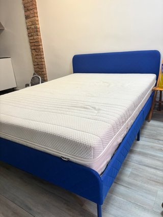 Cama 2 plazas Ikea azul mas colchon