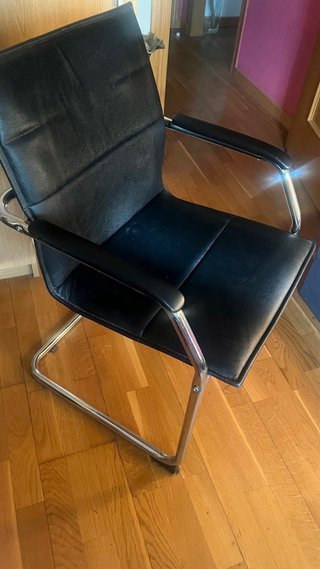 Poltrona da studio/ufficio nera e argentata