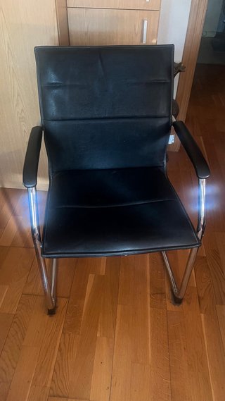 Poltrona da studio/ufficio nera e argentata