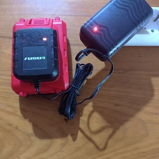 Taladro IUSUVI Batería 18V + Cargador