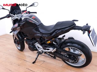 BMW F 900 R