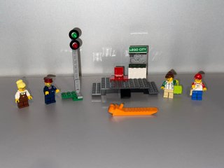 LEGO 60197 Tren de Pasajeros x2 unità complete