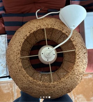 Lámpara de mimbre artesanal