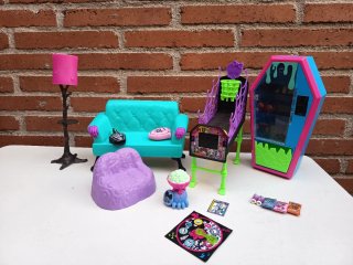Accessori per la Sala Studenti di Monster High