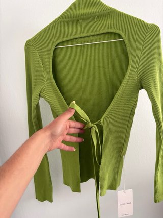 Camiseta verde manga larga