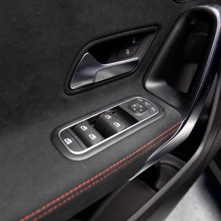 Mercedes-Benz Clase A 200 AMG 2022 Sedán