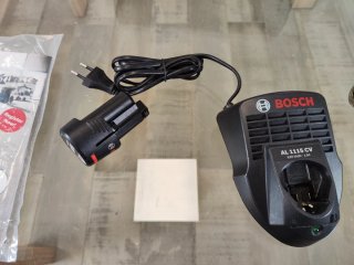 Taladro Bosch GSB 12V-15 con maletín