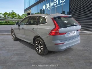 VOLVO XC60 2.0 B4 D Momentum Pro Auto
