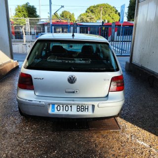 Volkswagen Golf 2000