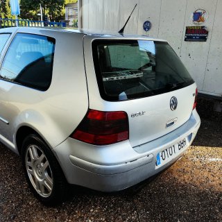 Volkswagen Golf 2000