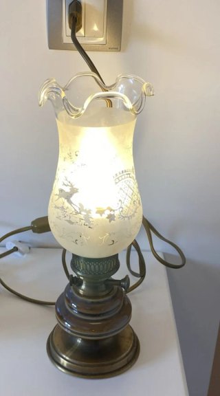 Lámparas de mesa estilo quinqué. Precio pareja