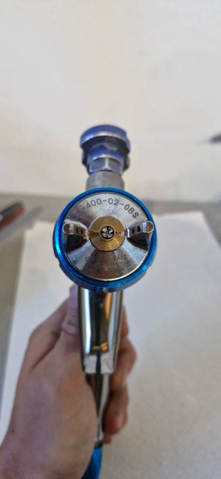 Pistola Pulverizadora Iwata Cromada