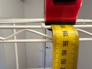 Estanterías metálicas blancas sin usar