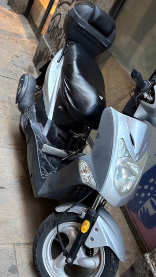 Kymco Agility 125 Scooter Automática