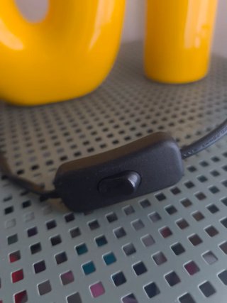 Lámpara Mesa Amarilla Curva