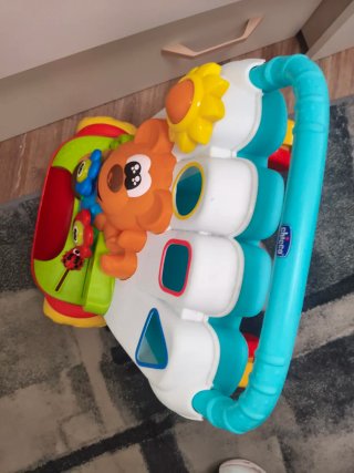 Andador bebé Chicco con actividades