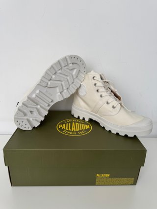 Zapatillas blancas altas Palladium nuevas. 41